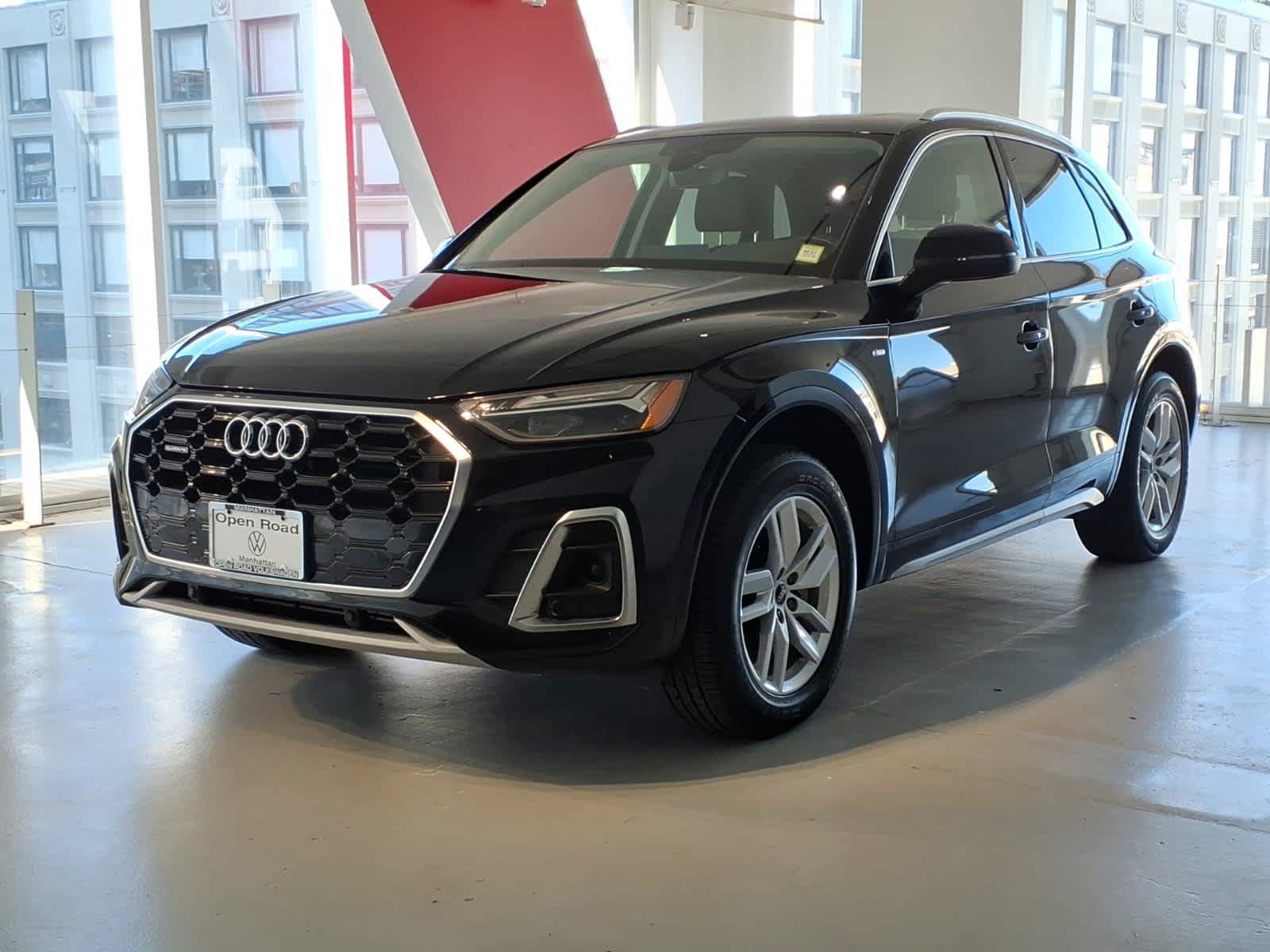 Used 2023 Audi Q5 2.0T Premium w/ Convenience Package AWD/4WD image 1