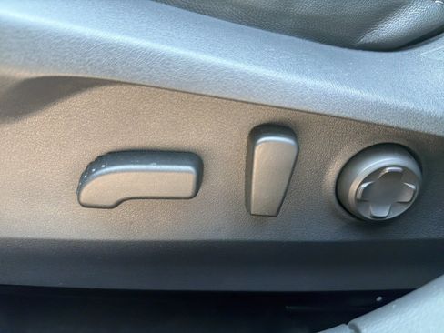 Certified 2025 Subaru Outback Limited AWD/4WD image 15
