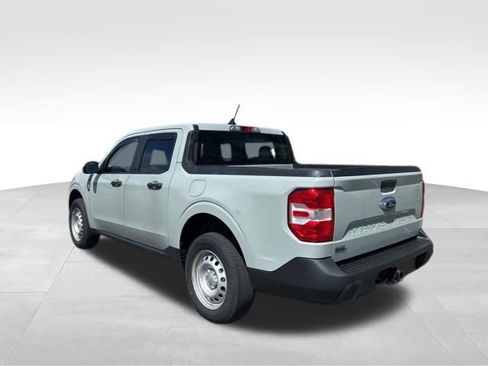 Used 2024 Ford Maverick XL image 4