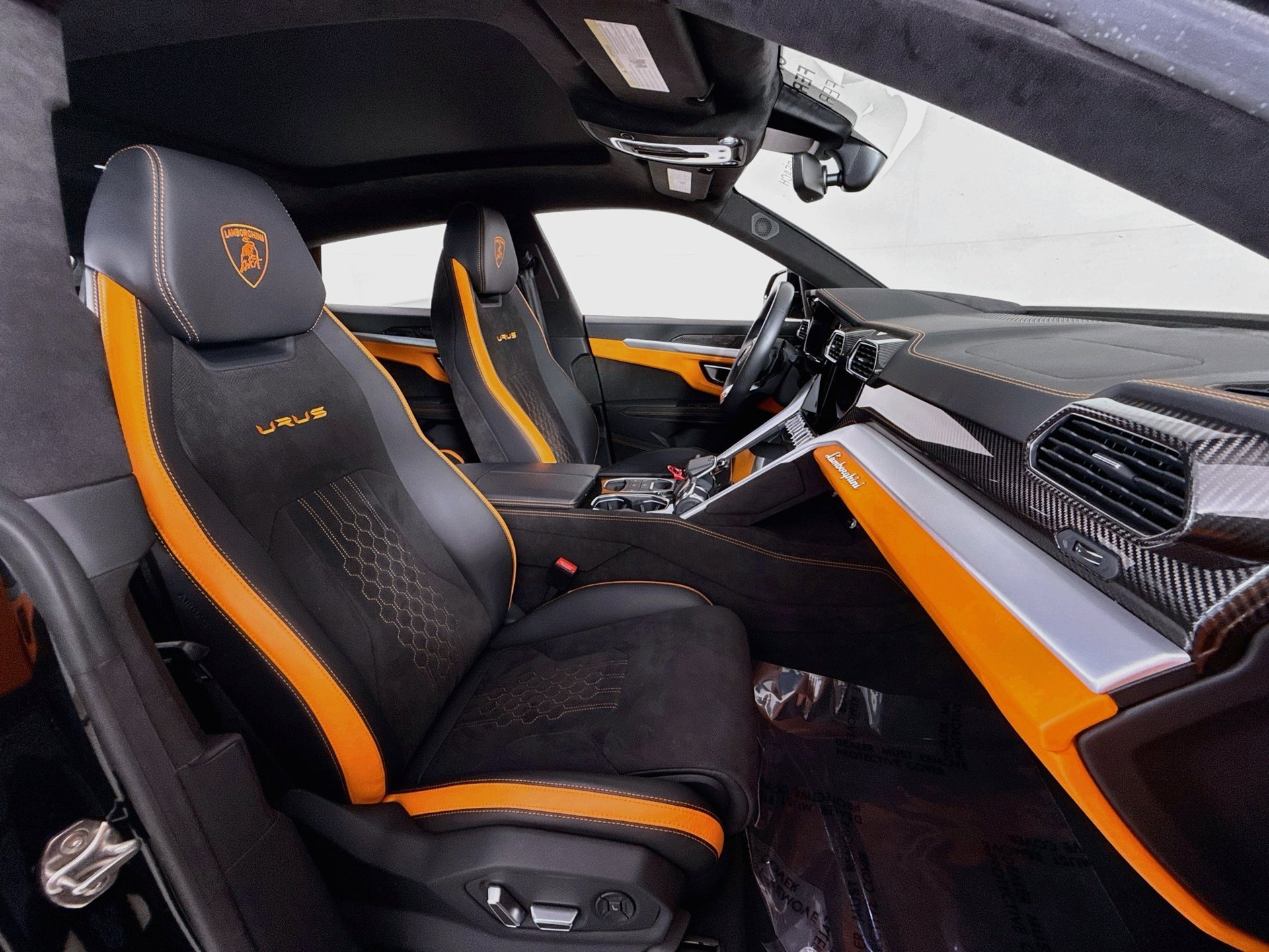 Used 2024 Lamborghini Urus S AWD/4WD image 23