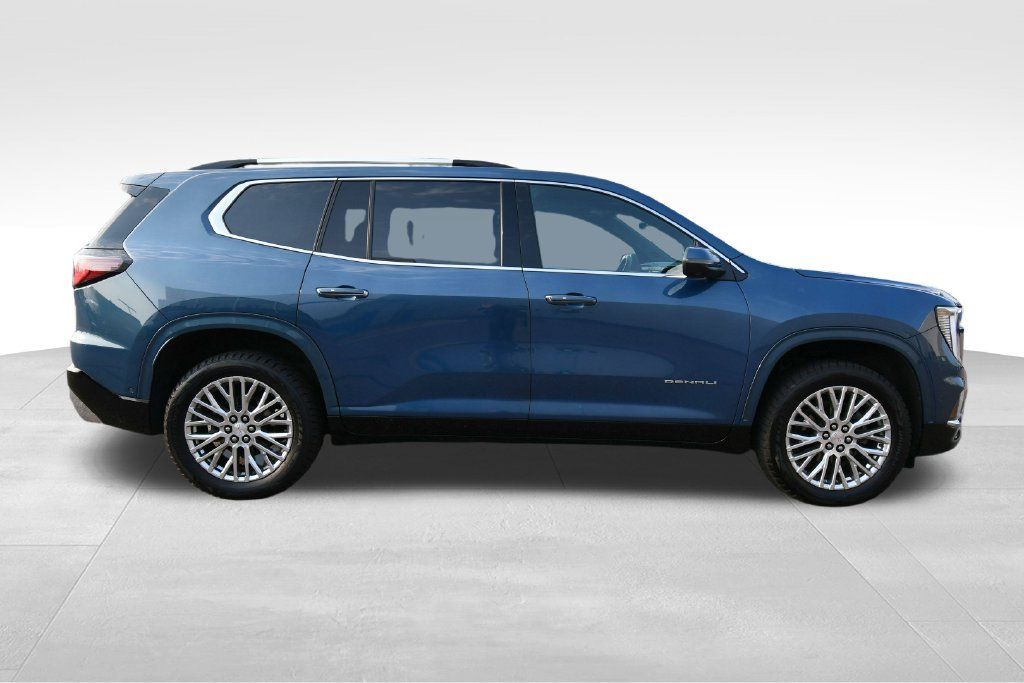 Used 2024 GMC Acadia Denali w/ Super Cruise Package AWD/4WD image 9