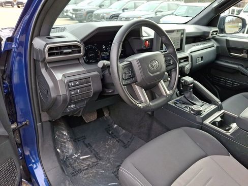 Used 2024 Toyota Tacoma TRD Off-Road AWD/4WD image 27