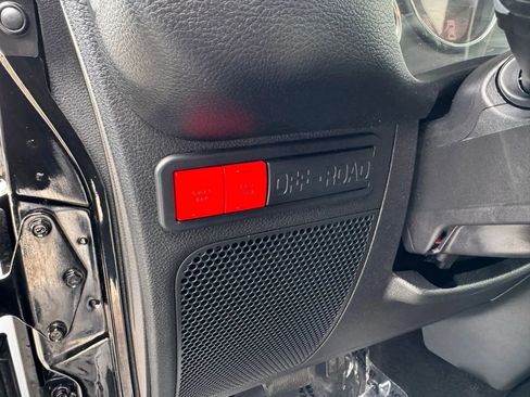 Used 2018 Jeep Wrangler Rubicon image 17