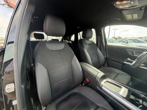 Used 2025 Mercedes-Benz GLA 250 image 32