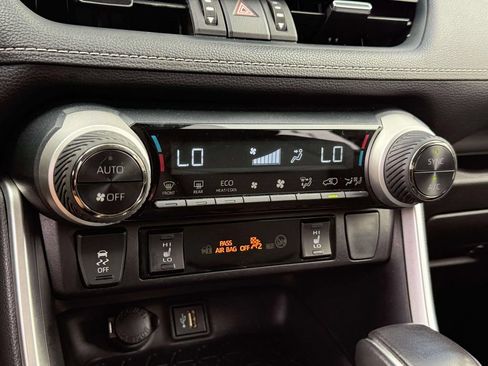 Used 2025 Toyota RAV4 XLE Premium w/ Weather Package AWD/4WD image 26