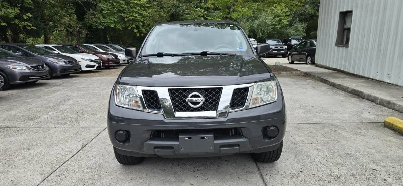 Used 2015 Nissan Frontier SV AWD/4WD image 8