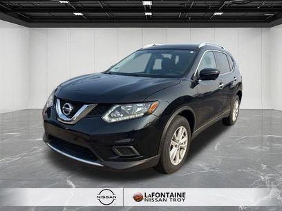 Used 2016 Nissan Rogue SV w/ SV Premium Package