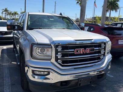 Used 2017 GMC Sierra 1500 SLT w/ SLT Premium Package