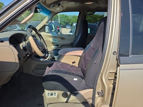 Used 2000 Ford Expedition XLT AWD/4WD image 8