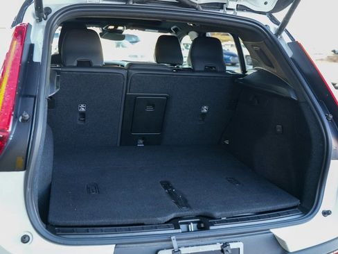 Used 2023 Volvo XC40 Recharge Ultimate image 92