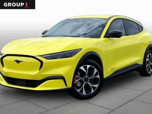 Used 2025 Ford Mustang Mach-E Select RWD image 1
