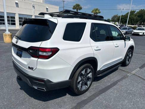 New 2026 Honda Pilot Elite image 3