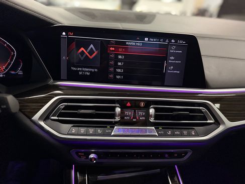 Used 2019 BMW X7 xDrive50i w/ M Sport Package image 24