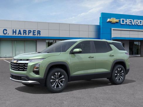 New 2026 Chevrolet Equinox LT w/ Convenience Package II AWD/4WD image 2