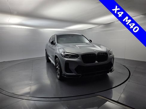 Used 2023 BMW X4 M40i image 4
