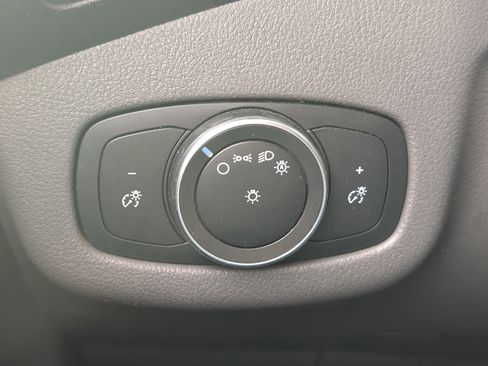 Used 2020 Ford Transit Connect XL image 11