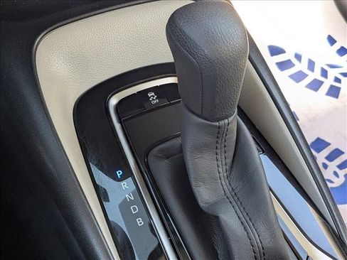 Used 2022 Toyota Corolla LE image 12