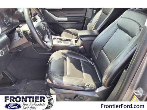 Used 2021 Ford Explorer XLT w/ Equipment Group 202A AWD/4WD image 23