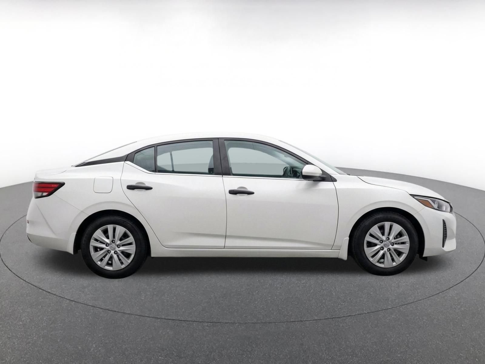 Used 2025 Nissan Sentra S FWD image 13