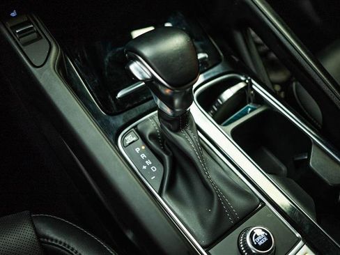 Used 2025 Kia Telluride S image 21