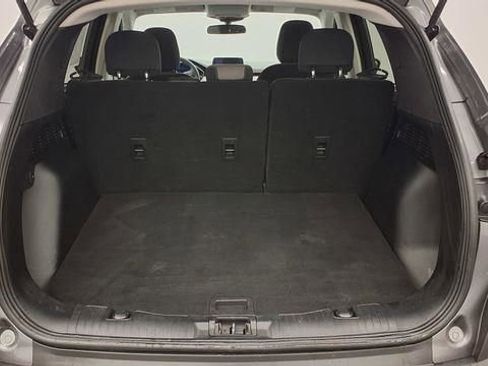 Used 2021 Ford Escape SE image 14