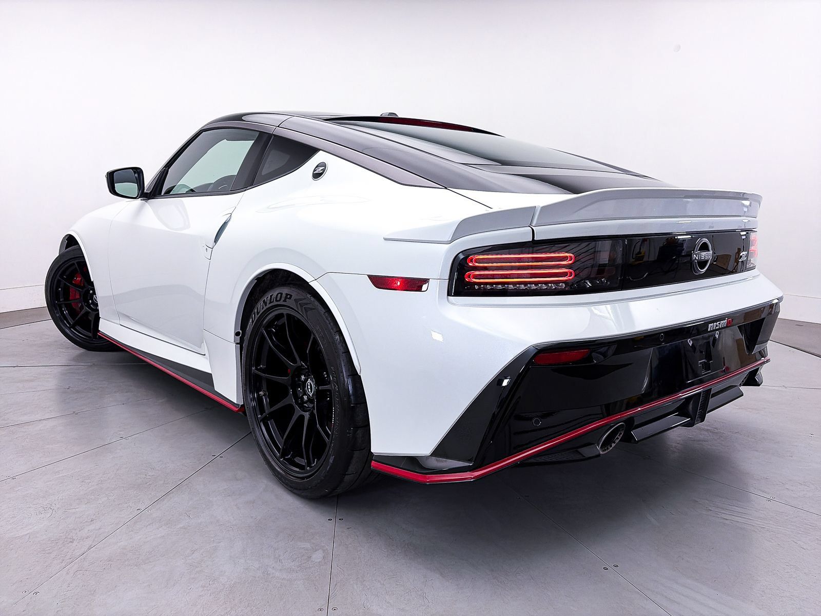 Used 2024 Nissan Z NISMO w/ Floor Mat Package RWD image 3
