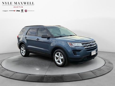 Used 2018 Ford Explorer FWD image 2