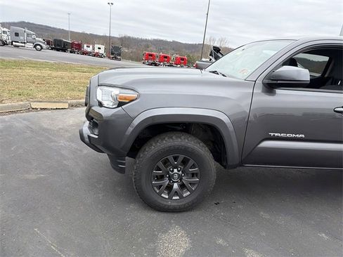 Used 2023 Toyota Tacoma SR5 image 9