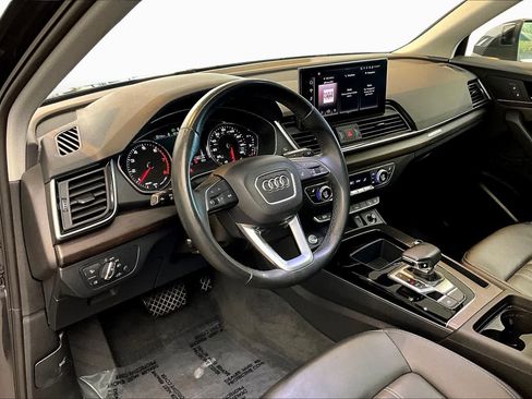 Used 2023 Audi Q5 2.0T Premium w/ Convenience Package AWD/4WD image 18