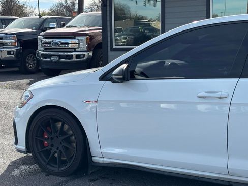 Used 2018 Volkswagen GTI SE w/ SE Leather Package image 3