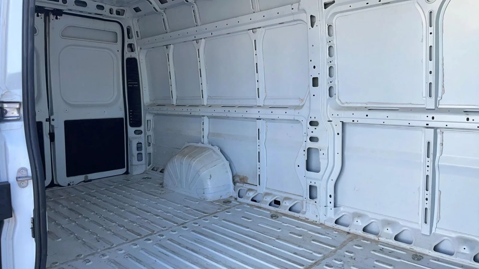 Used 2025 RAM ProMaster 3500 w/ Convenience Group FWD image 41