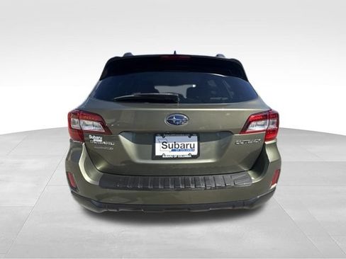 Used 2016 Subaru Outback 2.5i Premium AWD/4WD image 6