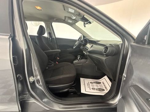 Used 2021 Nissan Kicks S FWD image 27