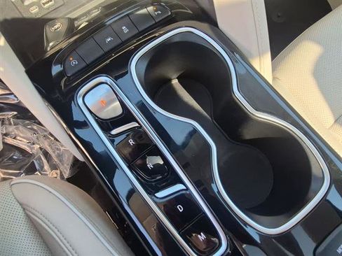 Certified 2021 Buick Envision Avenir image 50