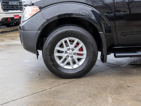 Used 2018 Nissan Frontier SV image 26