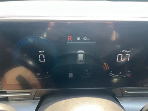 Used 2026 Hyundai Kona SE FWD image 34