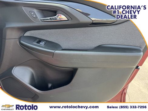 Used 2023 Chevrolet TrailBlazer LT FWD image 9
