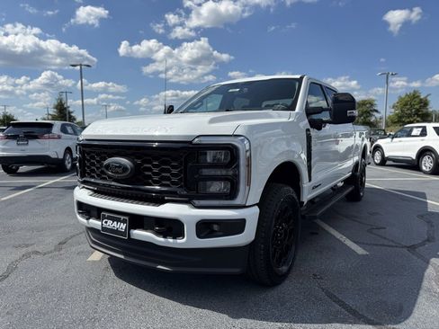 New 2026 Ford F250 Lariat w/ Black Appearance Package image 3