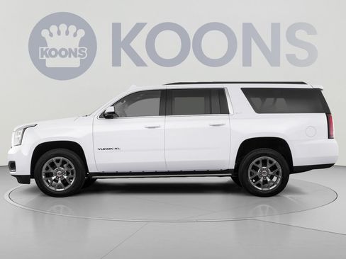 Used 2018 GMC Yukon XL SLT w/ Open Road Package AWD/4WD image 2