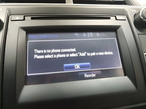 Used 2016 Toyota Camry LE image 5