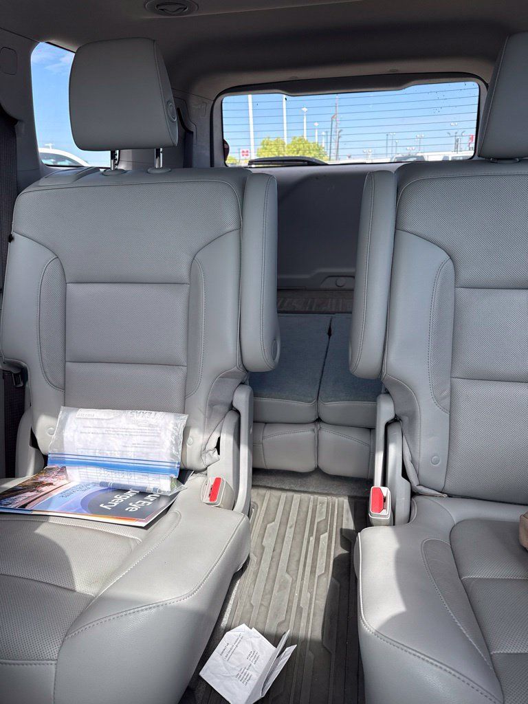 Used 2019 GMC Acadia SLT AWD/4WD image 5