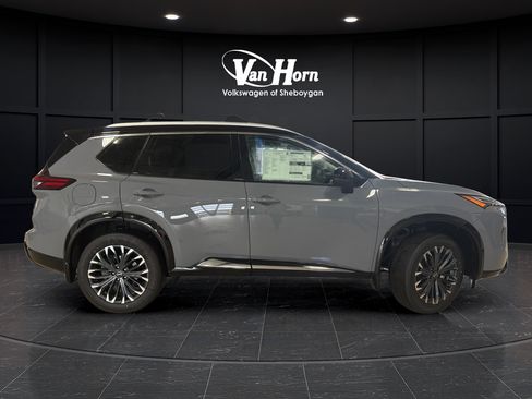 New 2026 Nissan Rogue Platinum AWD/4WD image 8