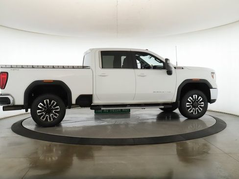 Used 2021 GMC Sierra 2500 SLE w/ SLE Value Package; image 6