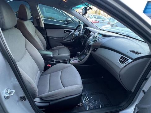 Used 2013 Hyundai Elantra GLS w/ Preferred Pkg image 15