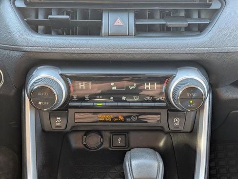 Used 2021 Toyota RAV4 XLE image 14