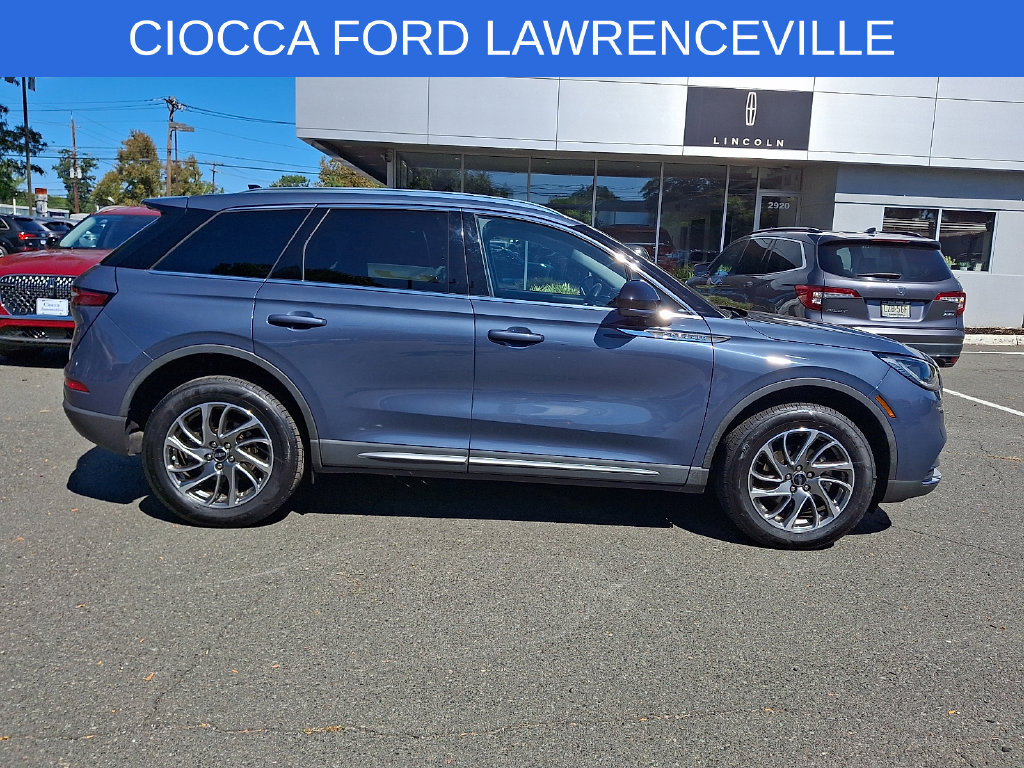 Used 2022 Lincoln Corsair AWD w/ Equipment Group 101A image 10