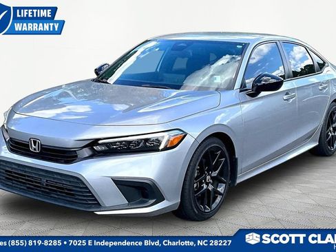 Used 2024 Honda Civic Sport image 3