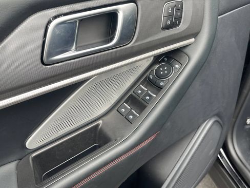 Used 2025 Ford Explorer ST AWD/4WD image 20