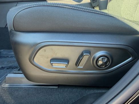 New 2025 Jeep Grand Cherokee L Laredo w/ Luxury Tech Group I AWD/4WD image 20