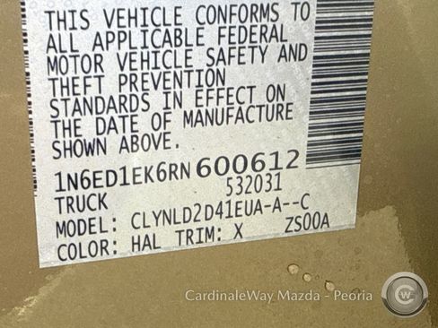 Used 2024 Nissan Frontier PRO-4X w/ Technology Package image 32